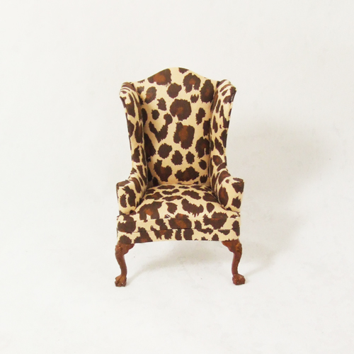 HN - 13 A, Leopard spot pattern Wingback Chair in 1" scale